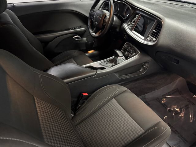 Used 2017 Dodge Challenger R/T w/ Sound Group RWD image 4