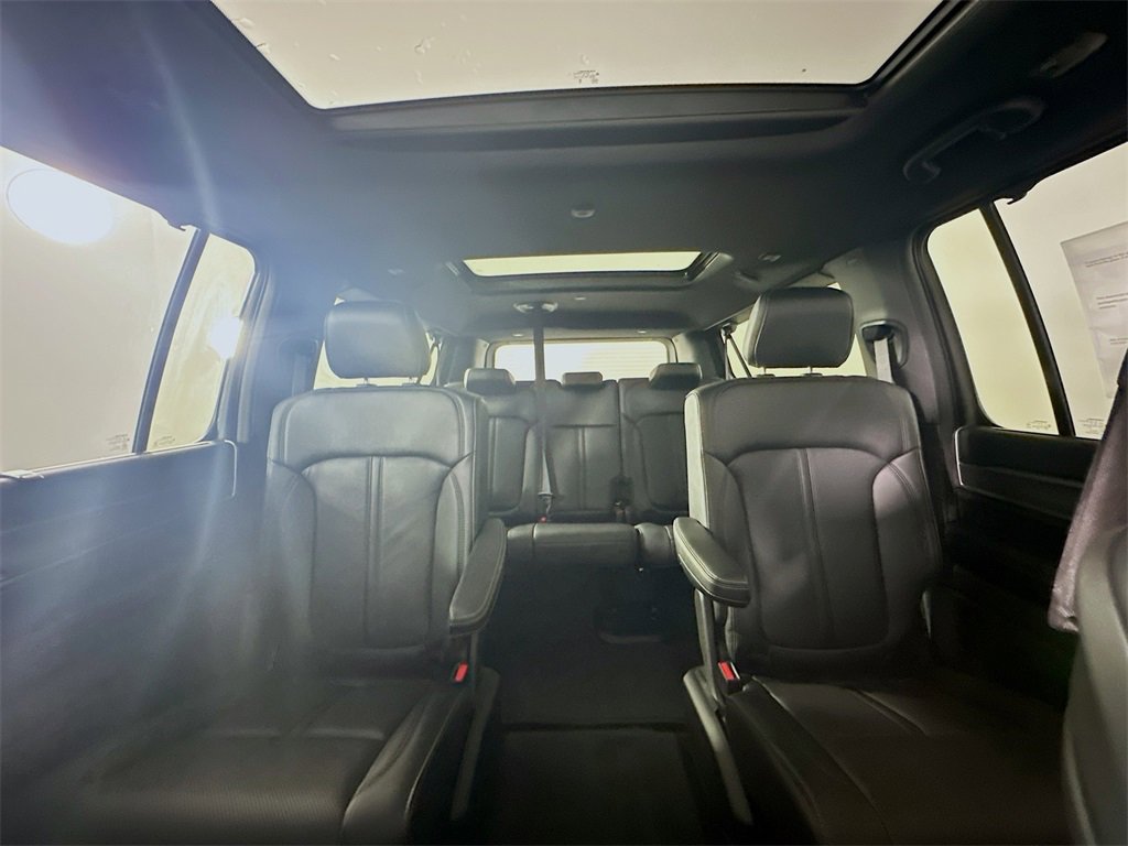 New 2025 Jeep Wagoneer L Series III image 10