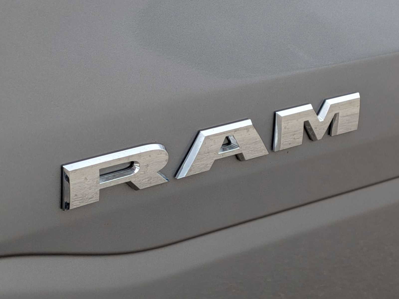 Used 2019 RAM 1500 Big Horn AWD/4WD image 11
