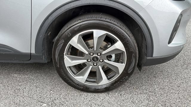Certified 2024 Ford Escape Platinum AWD/4WD image 12