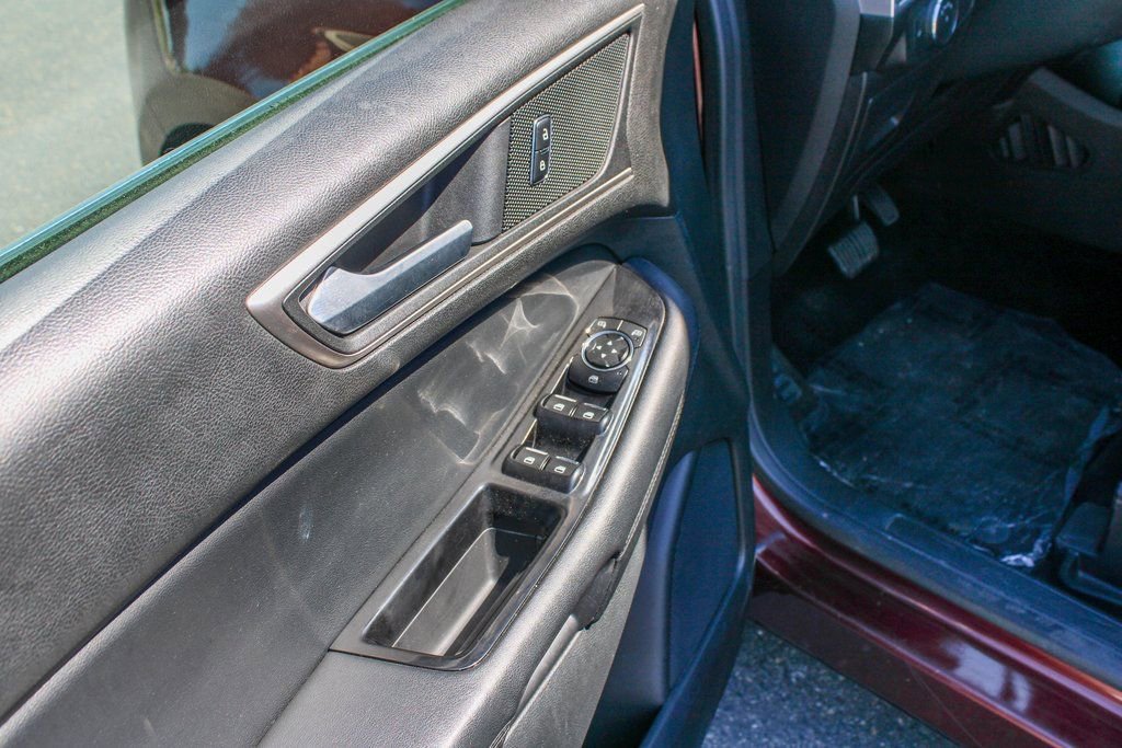 Used 2015 Ford Edge SEL w/ Equipment Group 201A image 16