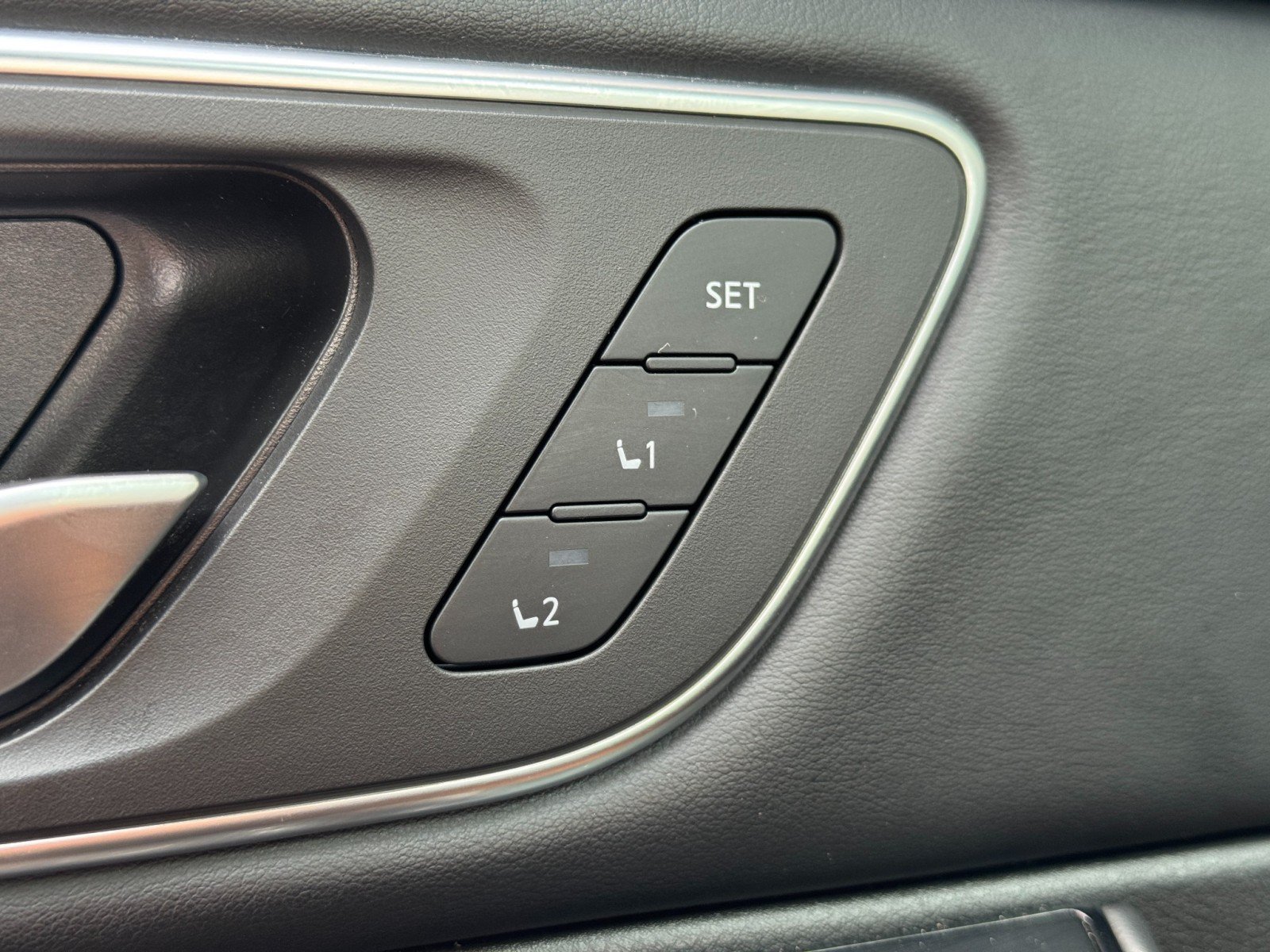 Used 2021 Nissan Rogue SL FWD image 17
