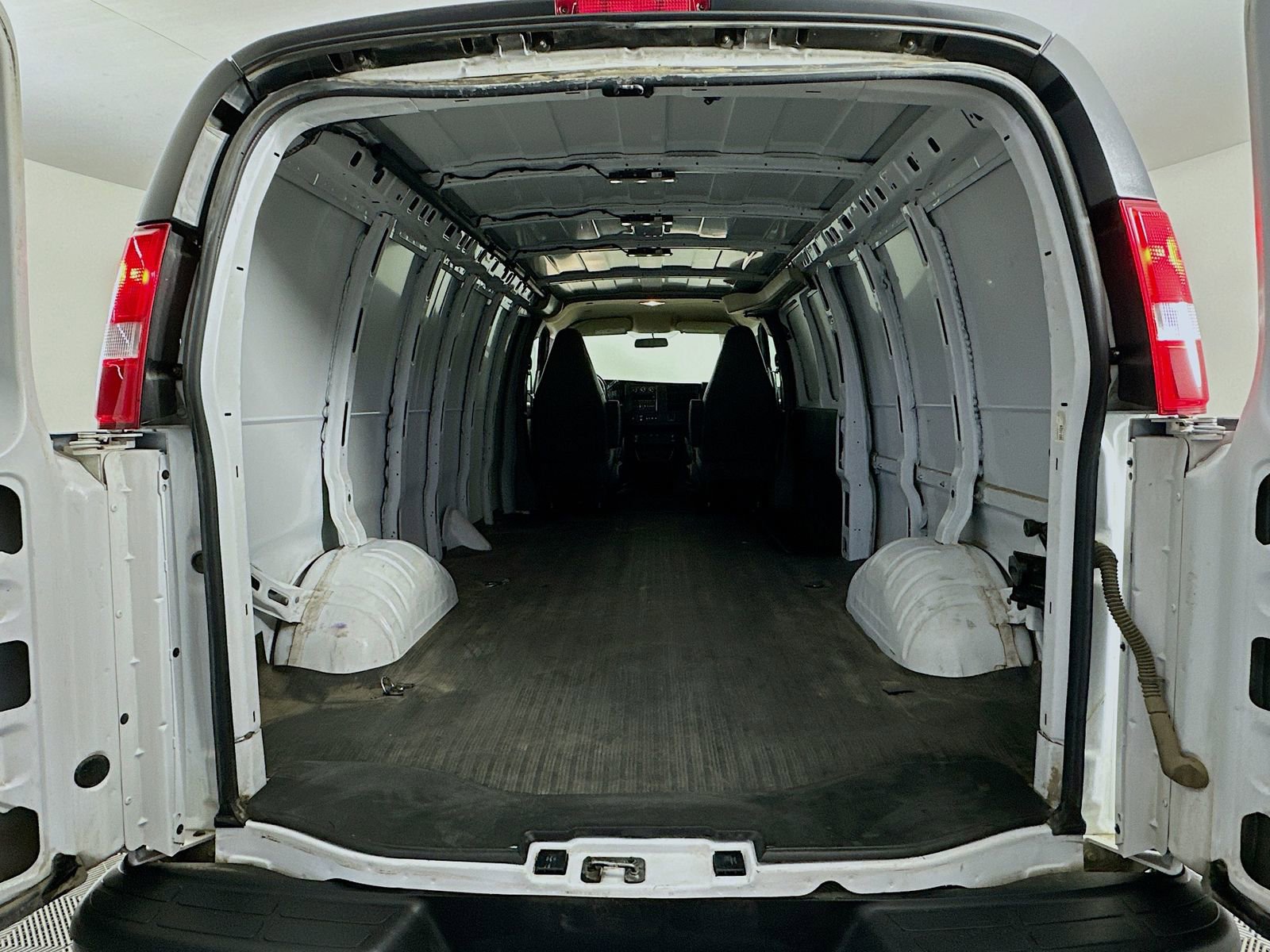 Used 2023 Chevrolet Express 2500 Extended w/ Driver Convenience Package image 23