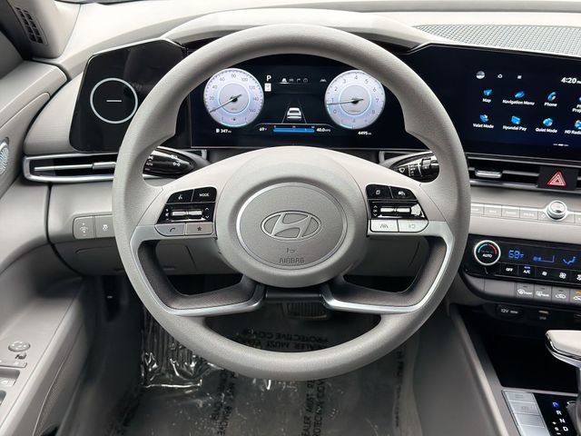 Used 2024 Hyundai Elantra SEL image 13