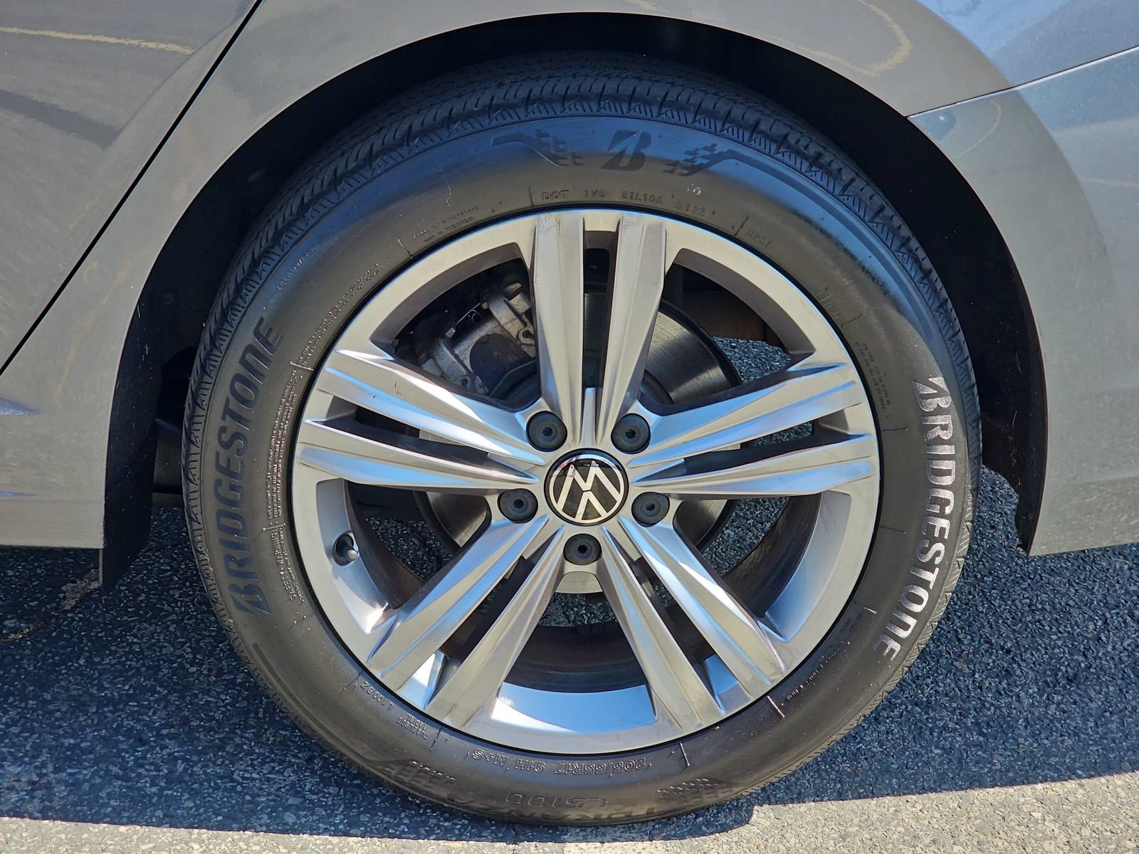Used 2022 Volkswagen Jetta SE FWD image 31