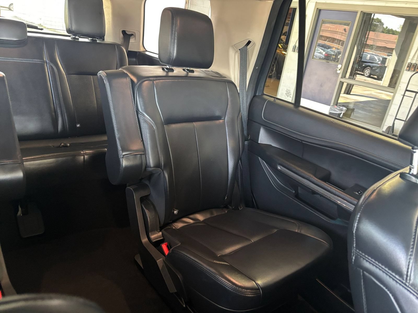 Used 2023 Ford Expedition XLT RWD image 40