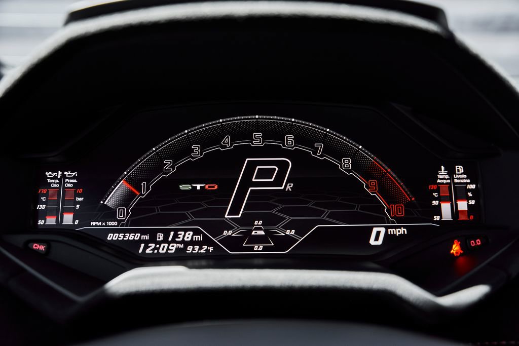 Used 2024 Lamborghini Huracan STO RWD image 60