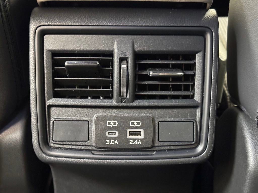 Used 2025 Subaru Forester Premium w/ Convenience Package #1 image 17