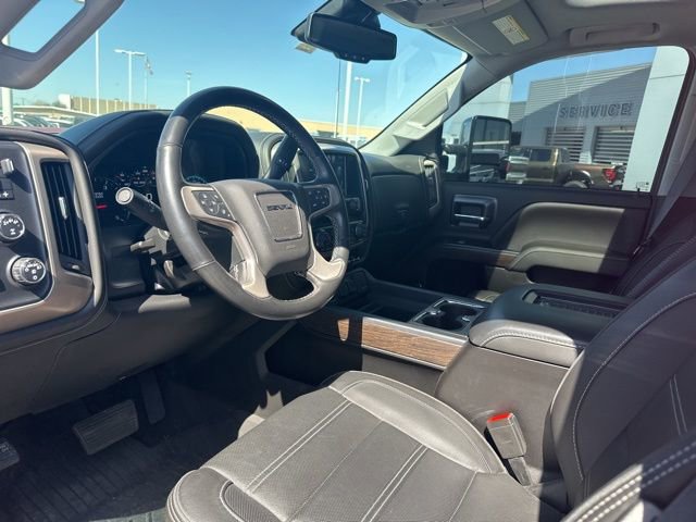 Used 2019 GMC Sierra 2500 Denali w/ Duramax Plus Package image 10