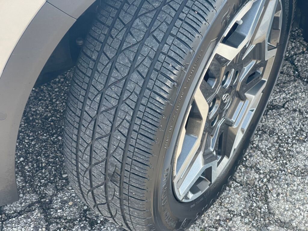 Used 2023 Hyundai Santa Fe Limited image 38