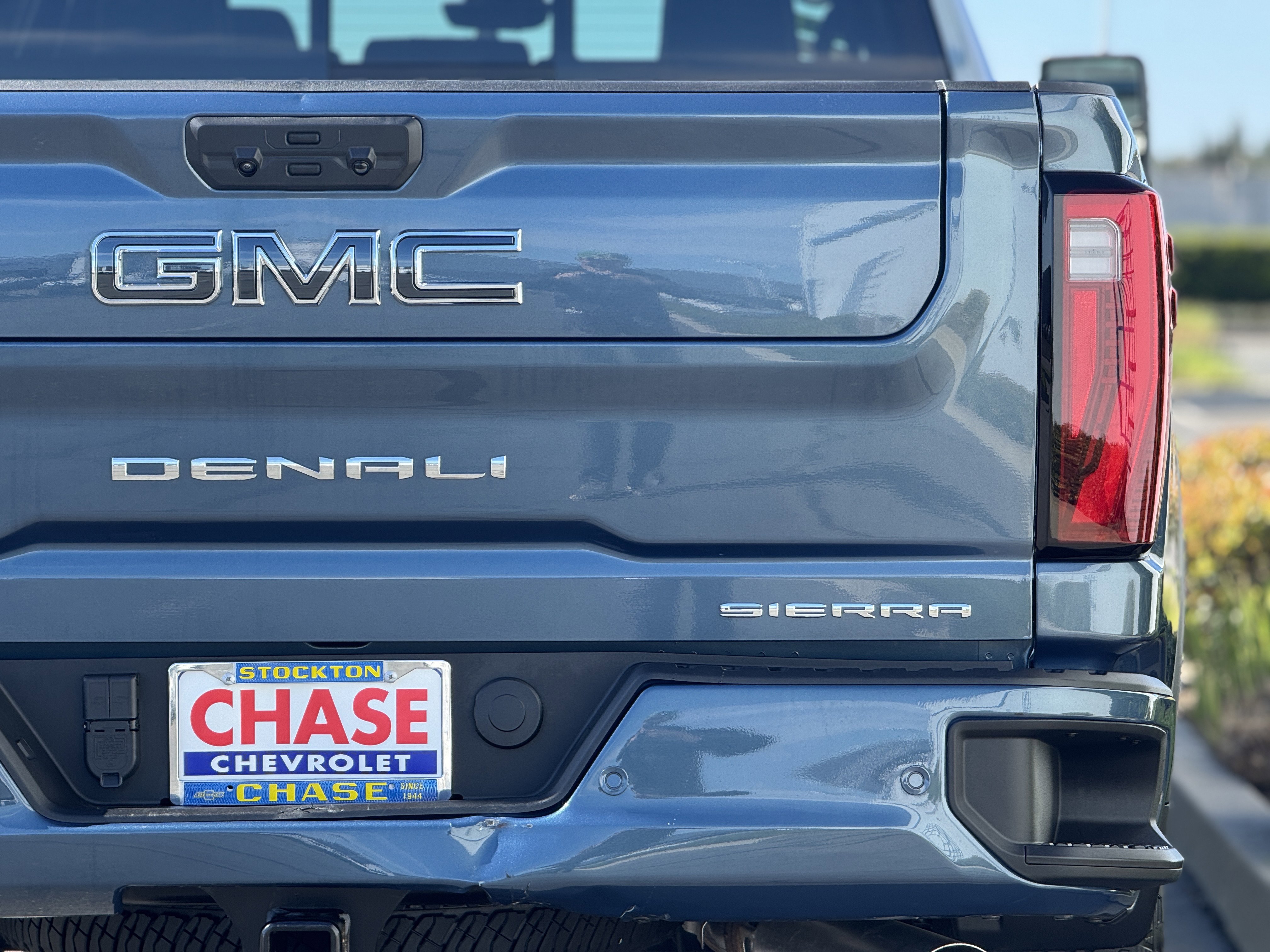 Used 2025 GMC Sierra 2500 Denali Ultimate w/ Max Trailering Package image 7