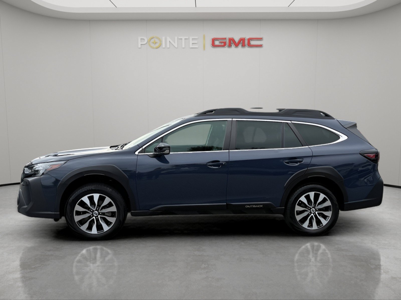 Used 2023 Subaru Outback Limited AWD/4WD image 7
