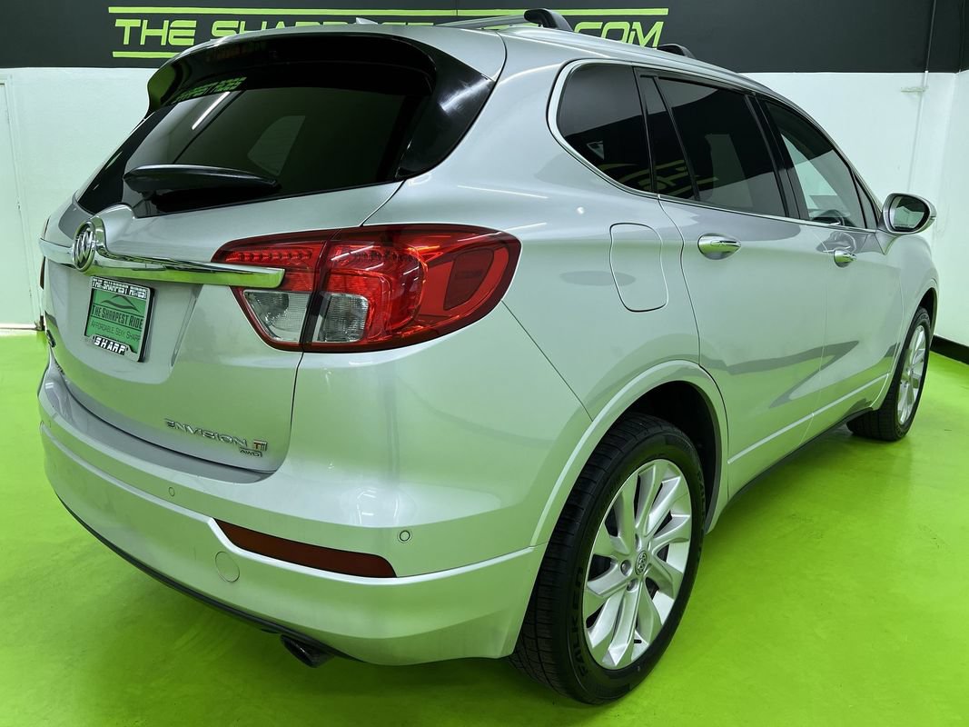 Used 2018 Buick Envision Premium AWD/4WD image 10