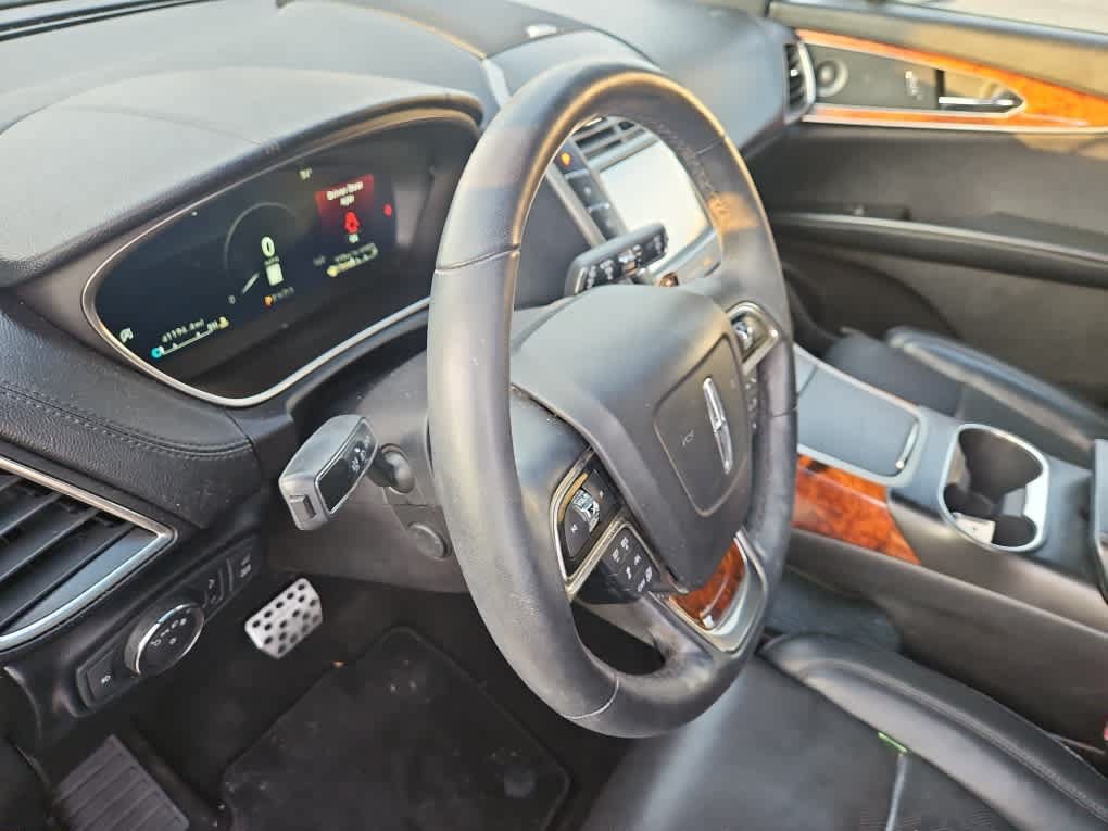 Used 2019 Lincoln Nautilus Reserve w/ Driver Assistance Package FWD image 9