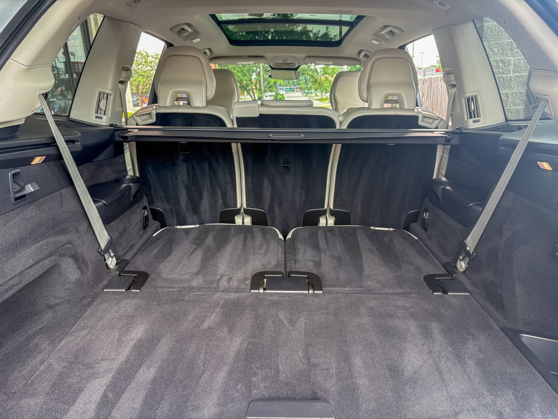 Used 2025 Volvo XC90 B5 Core AWD/4WD image 43
