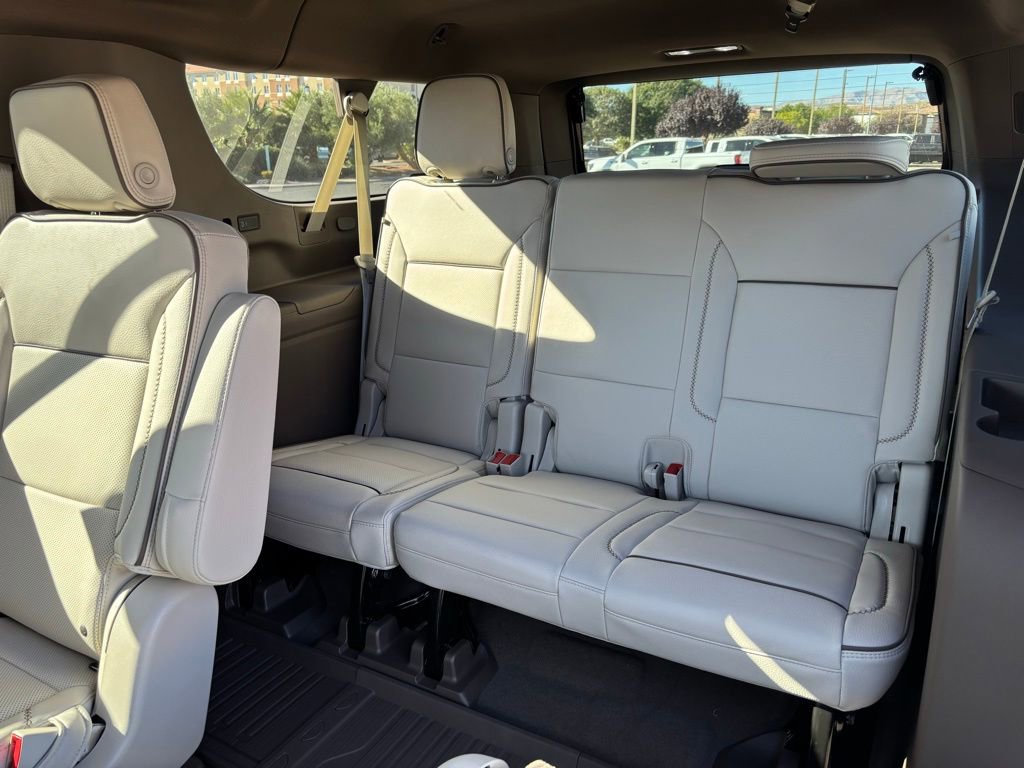 New 2026 GMC Yukon XL Denali w/ Advanced Technology Package image 27