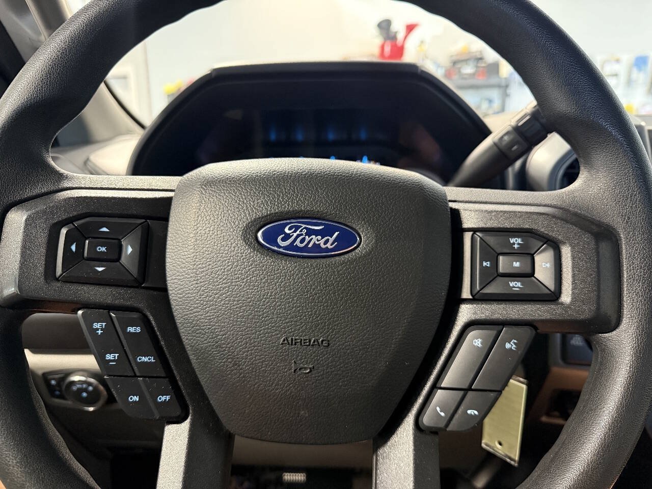 Used 2022 Ford F250 XLT w/ XLT Value Package AWD/4WD image 16