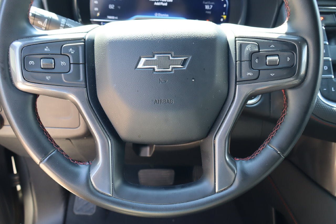 Used 2024 Chevrolet Suburban RST RWD image 12
