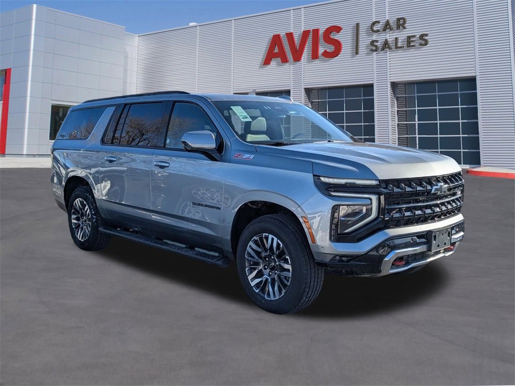 Used 2025 Chevrolet Suburban Z71 image 9