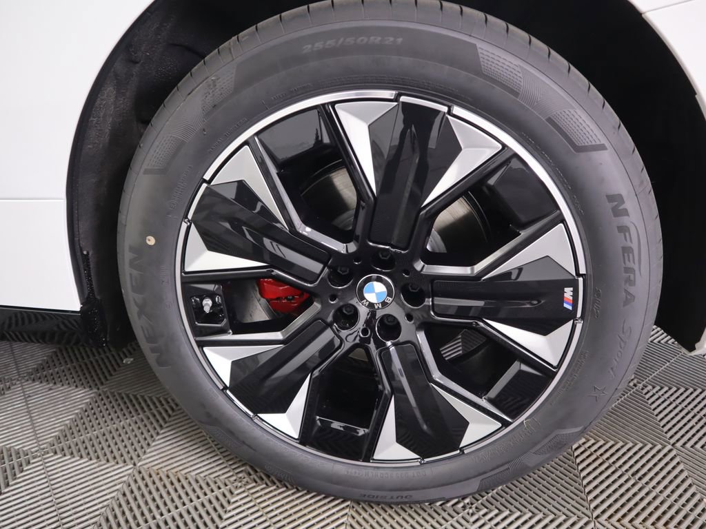 New 2026 BMW iX xDrive45 w/ M Sport Package image 31