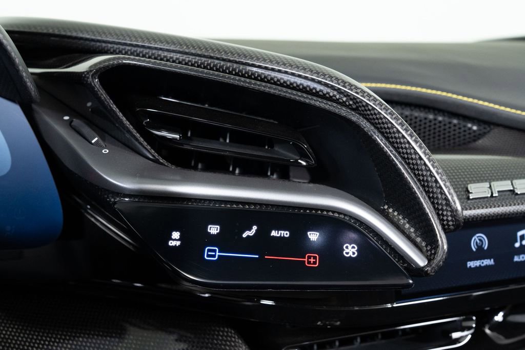 Used 2022 Ferrari SF90 Spider image 37