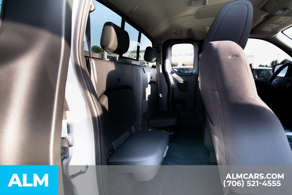 Used 2025 Nissan Frontier S w/ S Utility Package image 13