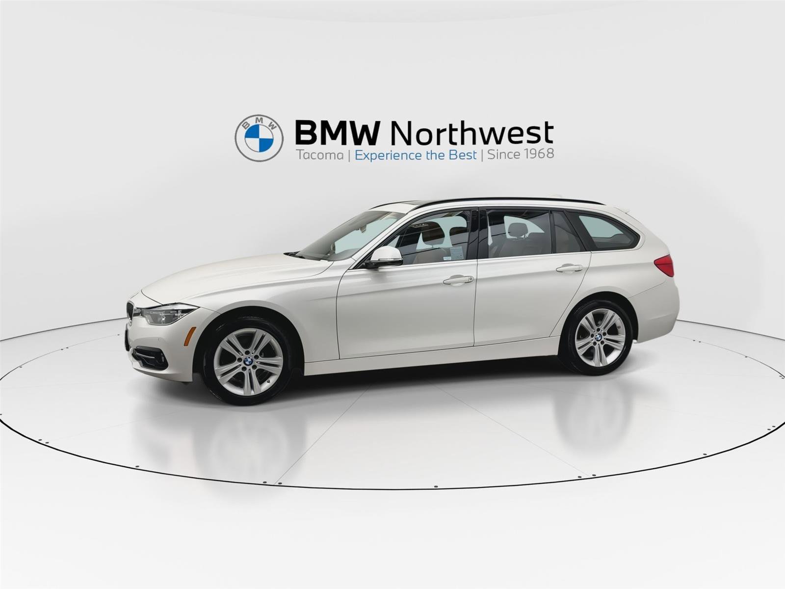 Used 2019 BMW 330i xDrive Wagon w/ Premium Package AWD/4WD image 10