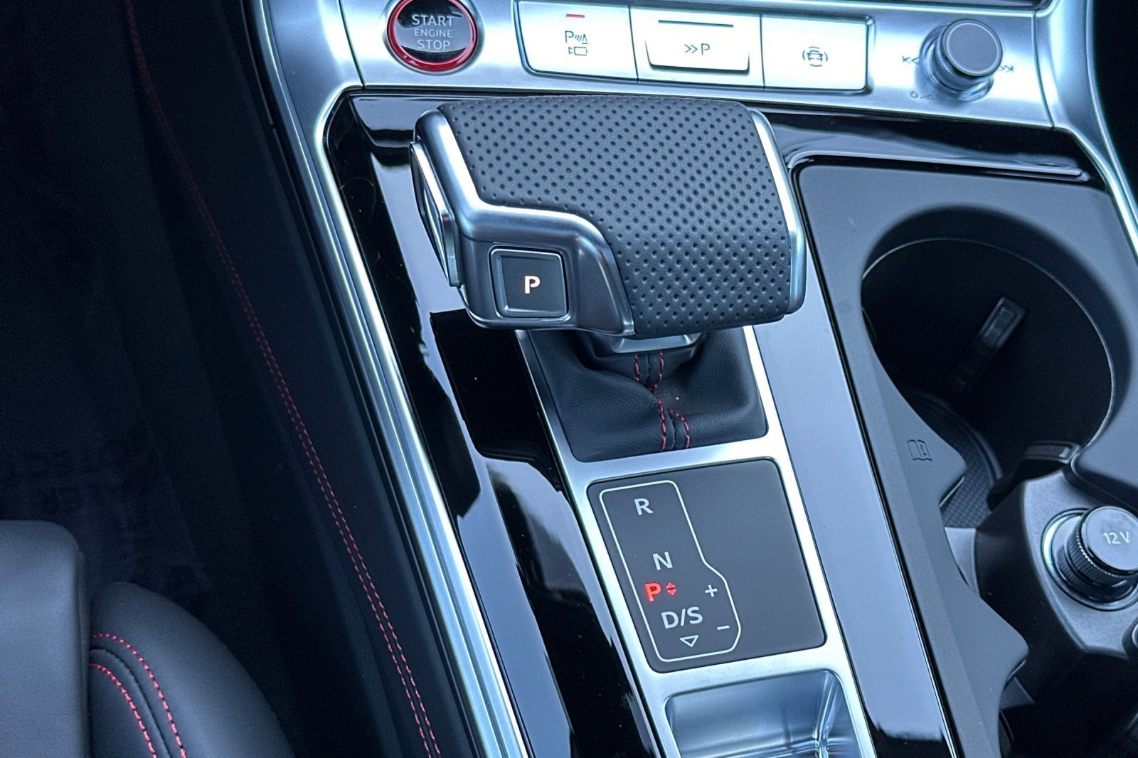 New 2025 Audi RS 6 performance image 21