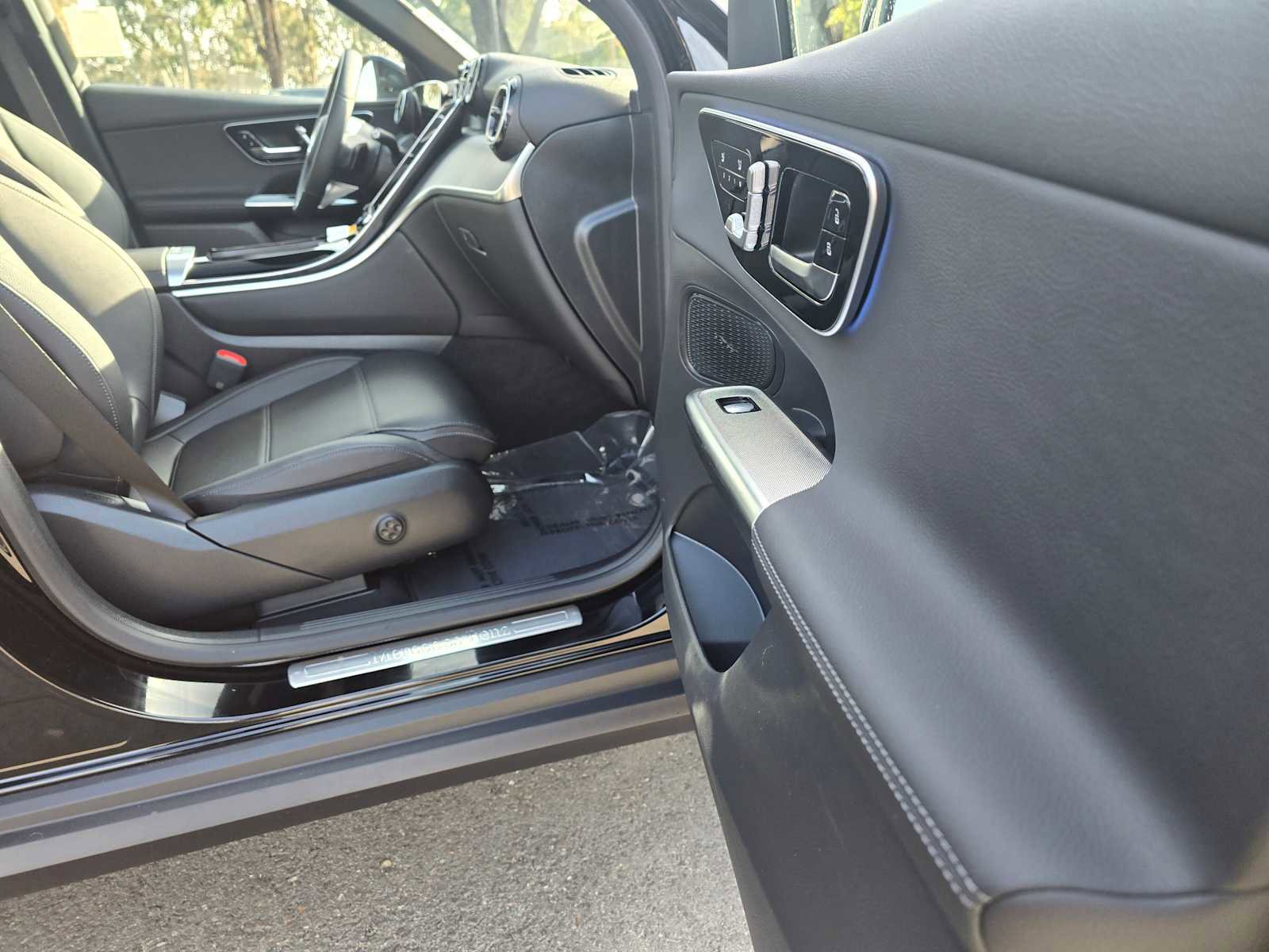 Certified 2026 Mercedes-Benz GLC 300 4MATIC image 10