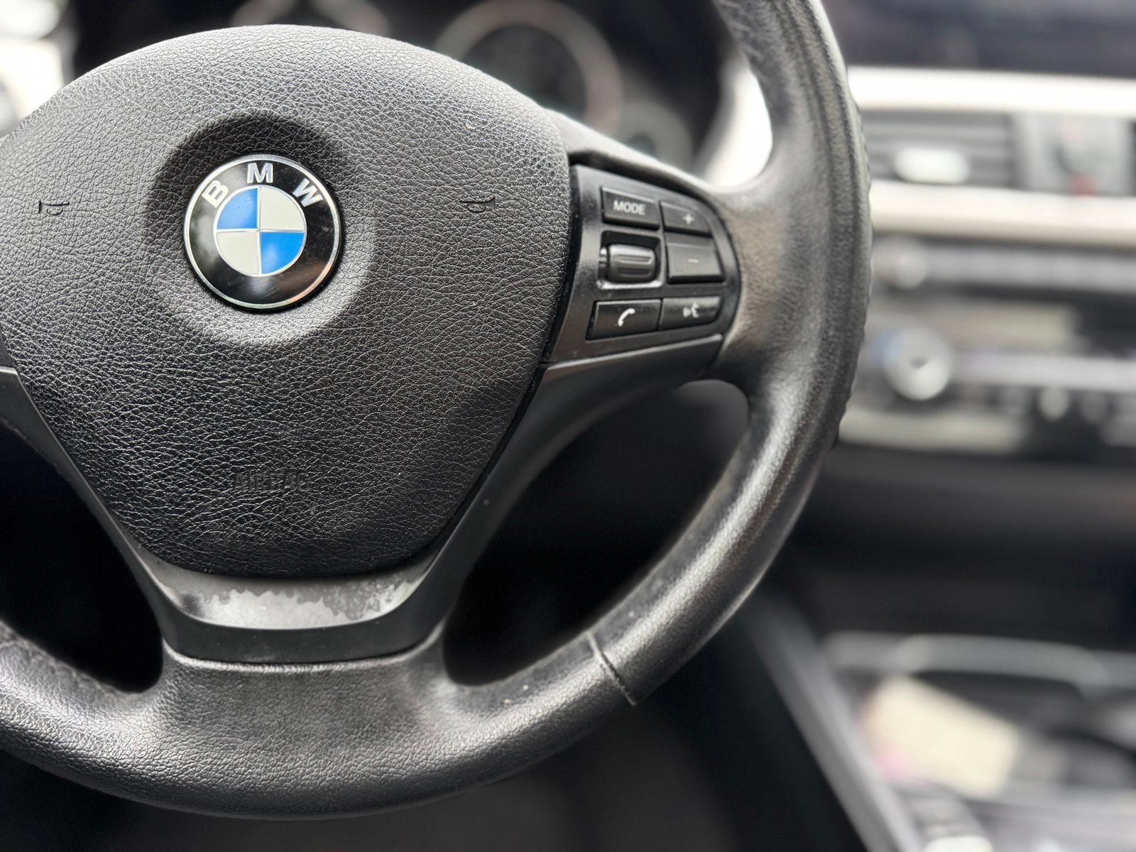 Used 2016 BMW 320i Sedan RWD image 26