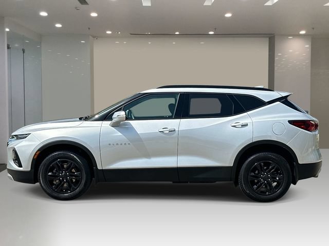 Used 2022 Chevrolet Blazer LT AWD/4WD image 2