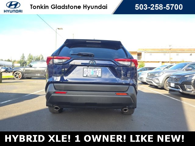 Used 2020 Toyota RAV4 XLE image 6