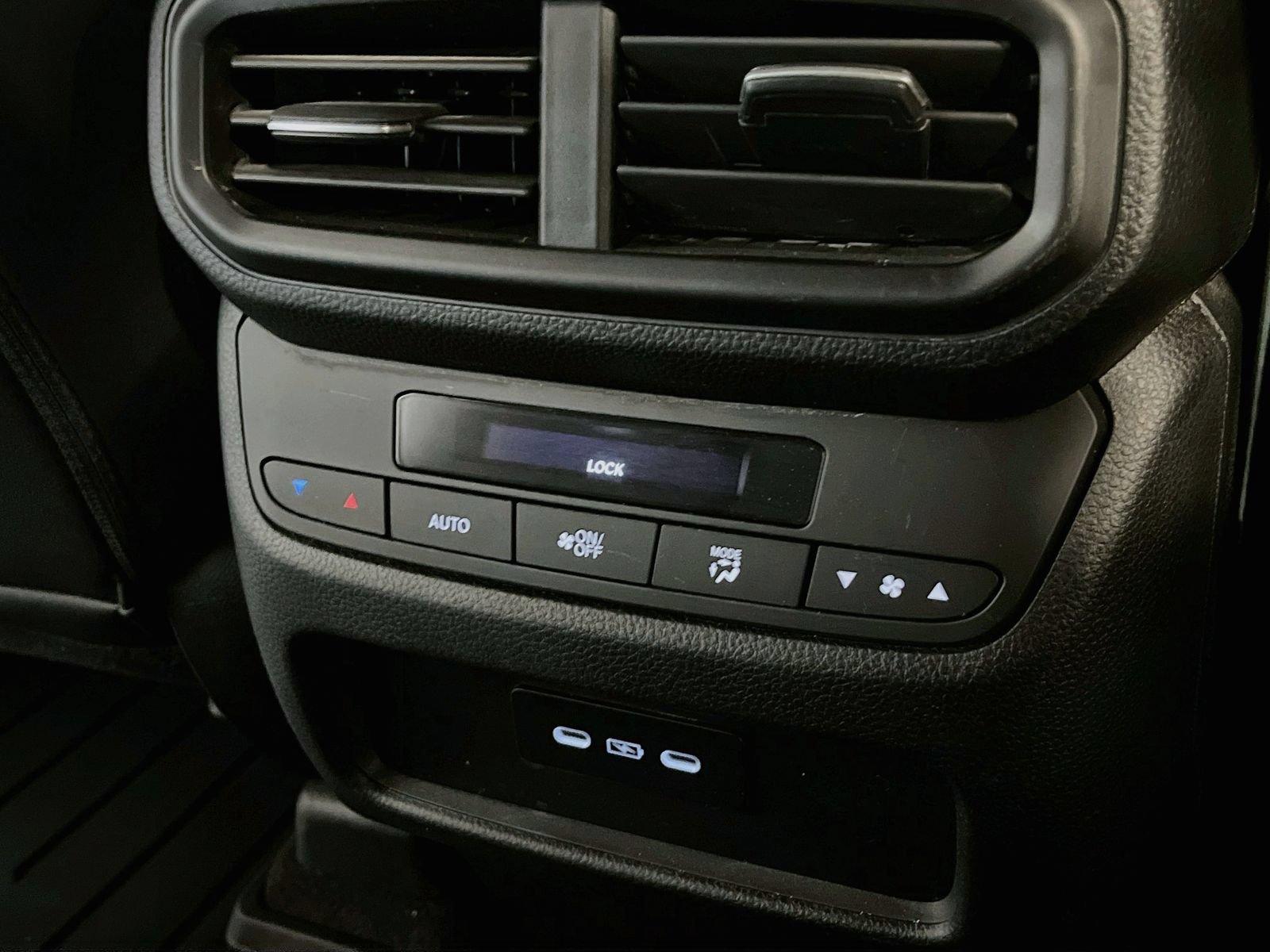 Used 2025 Honda Pilot Touring image 27