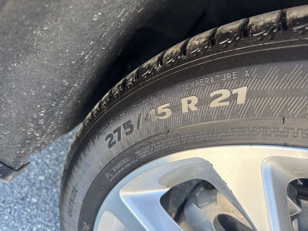 Used 2021 Ford Explorer Platinum w/ Equipment Group 601A image 39