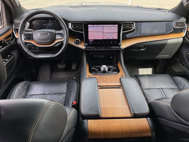 Used 2024 Jeep Grand Wagoneer L Series III image 10