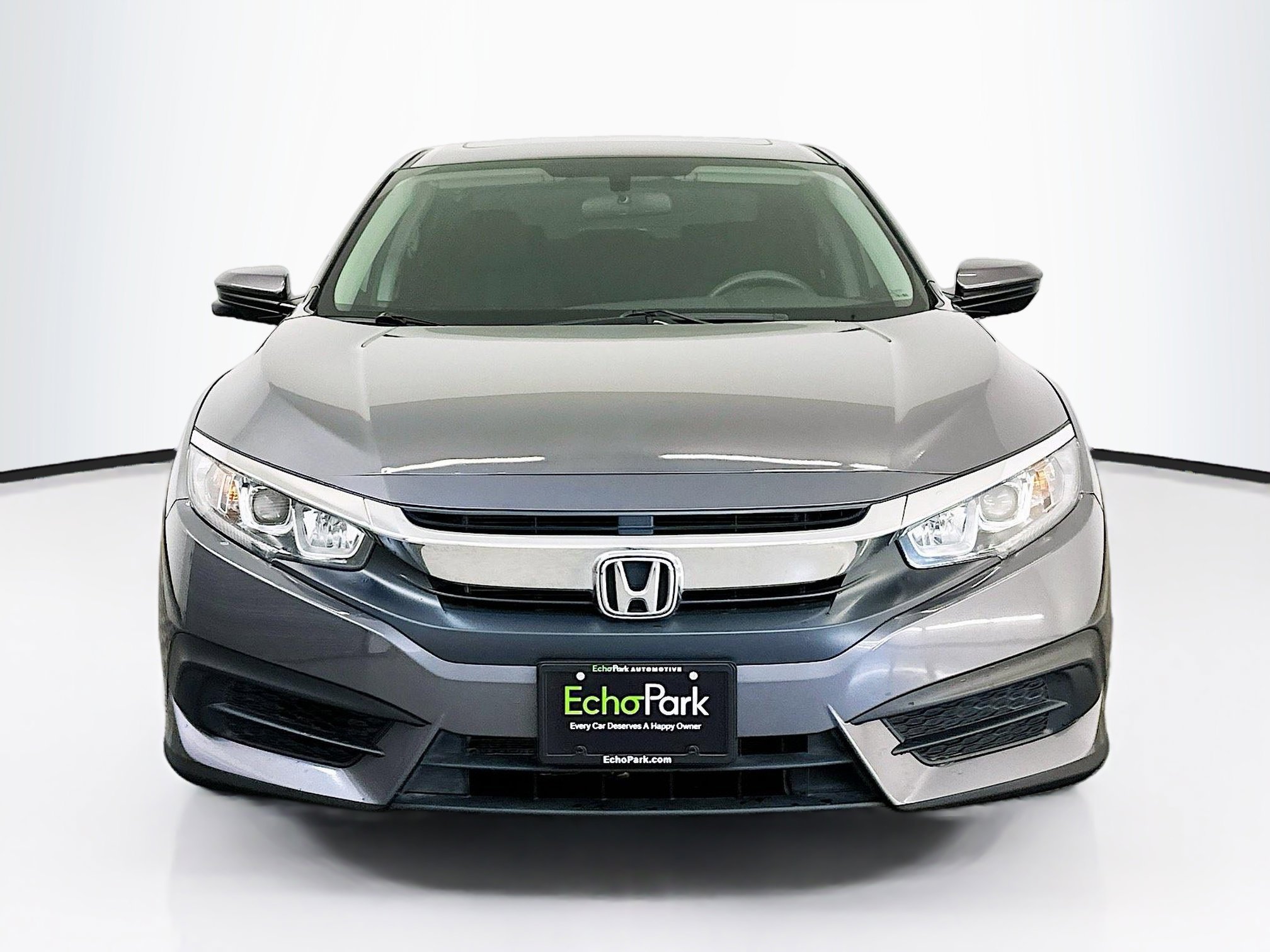 Used 2018 Honda Civic EX image 2