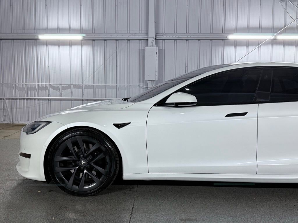 Used 2021 Tesla Model S Plaid image 14