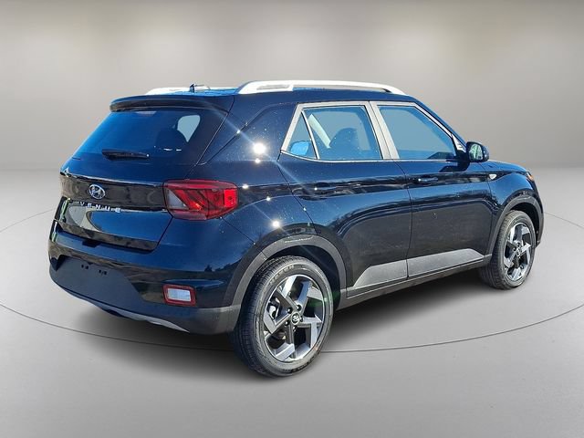 New 2026 Hyundai Venue SEL FWD image 7
