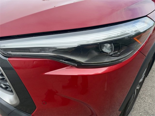 Used 2022 Toyota Corolla Cross XLE image 28