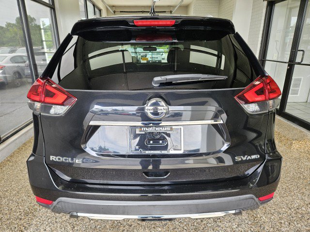 Used 2018 Nissan Rogue SV AWD/4WD image 3