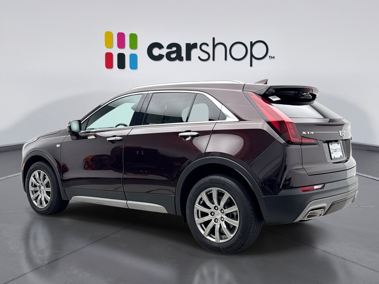 Used 2021 Cadillac XT4 Premium Luxury w/ Cold Weather Package FWD image 3