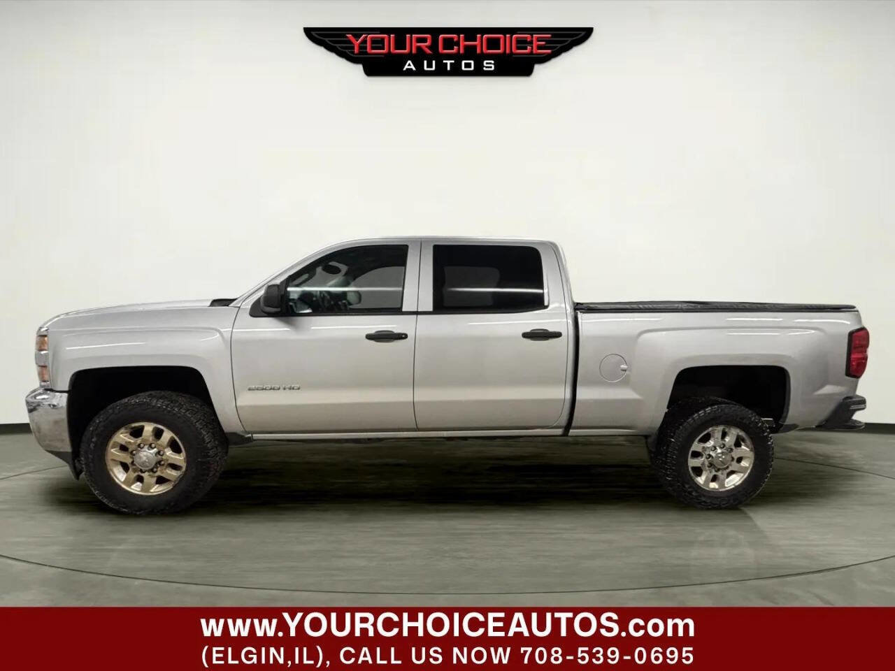 Used 2015 Chevrolet Silverado 2500 LT w/ LT Convenience Package AWD/4WD image 2