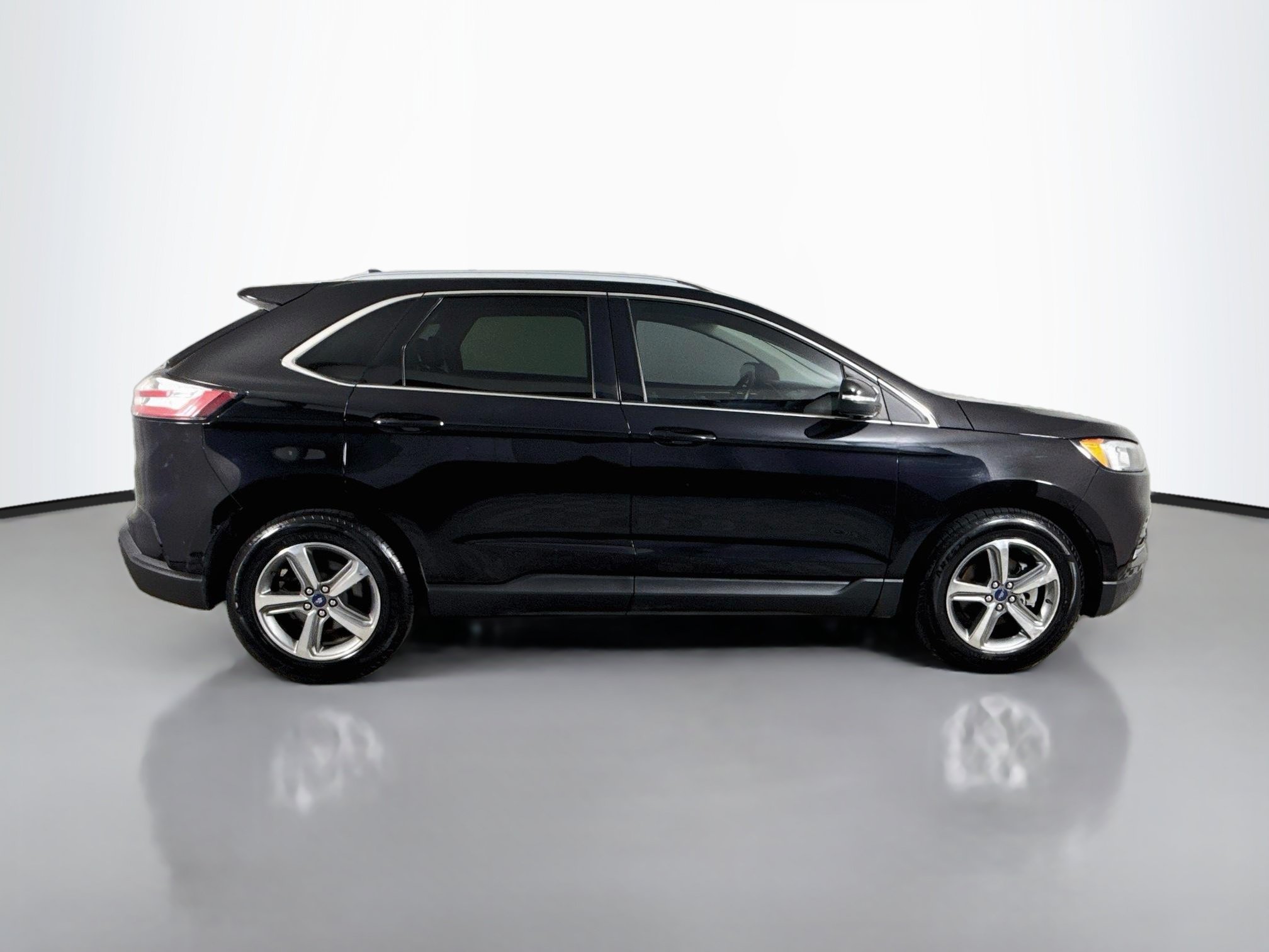 Used 2020 Ford Edge SEL w/ Convenience Package FWD image 11