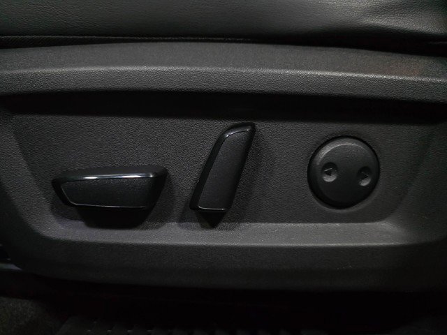 Used 2022 Nissan Rogue SV w/ SV Premium Package image 28