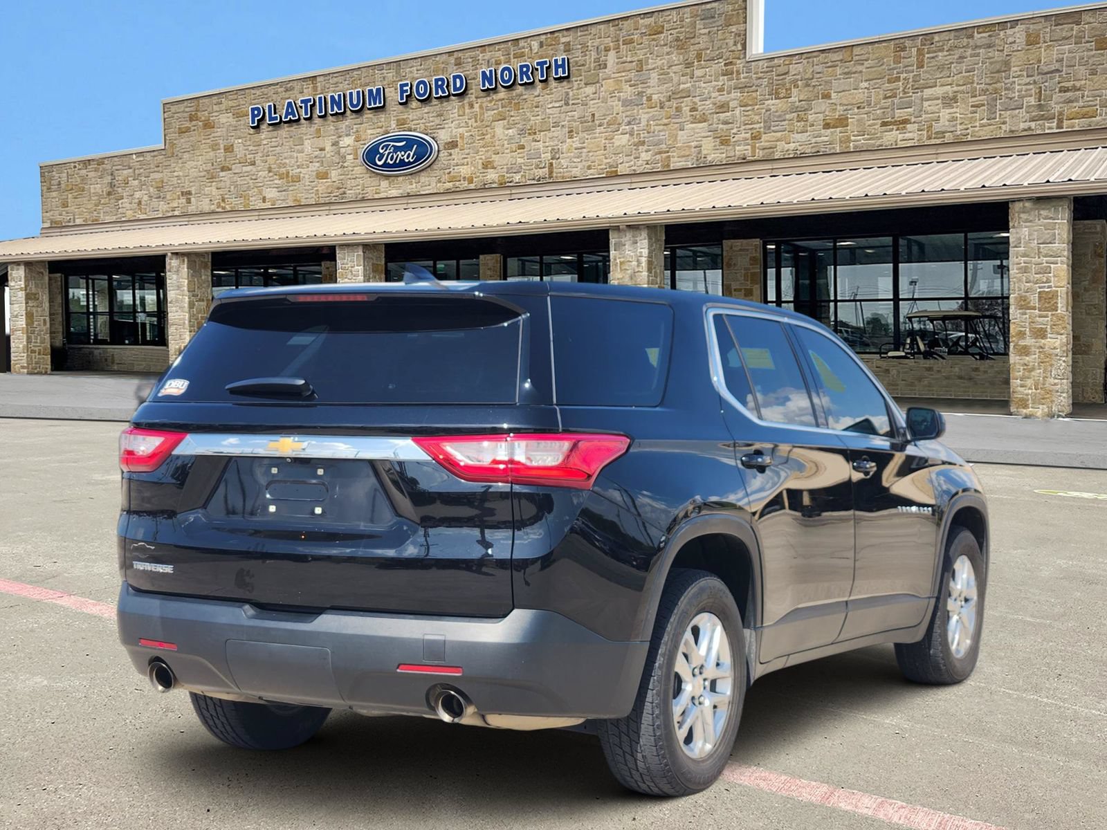 Used 2021 Chevrolet Traverse LS w/ LPO, Floor Liner Package FWD image 5