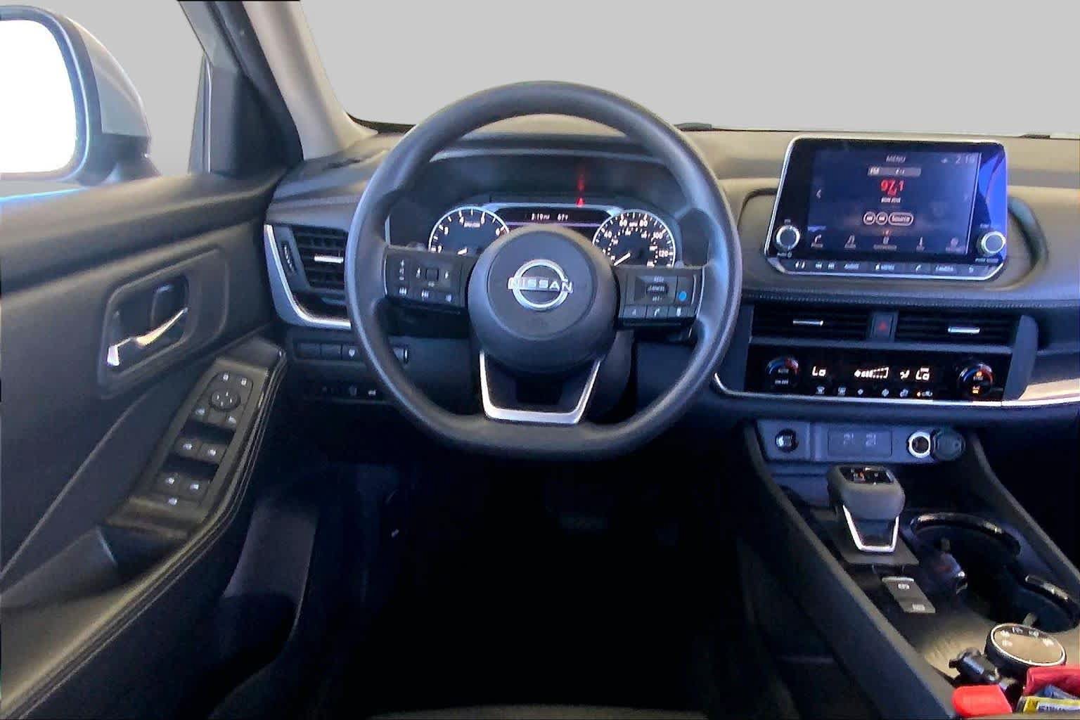 Used 2024 Nissan Rogue SV AWD/4WD image 6