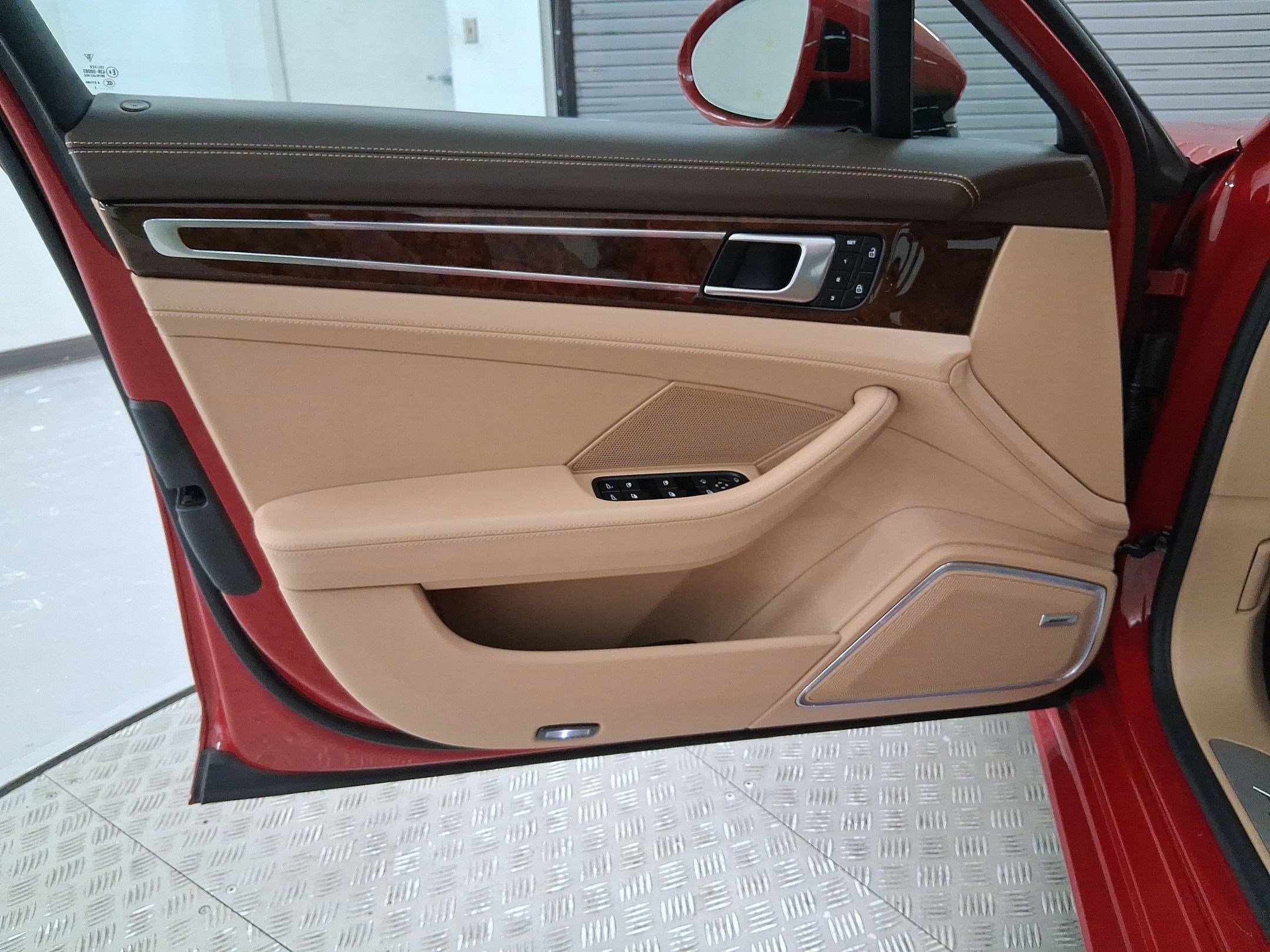 Certified 2023 Porsche Panamera 4S image 21