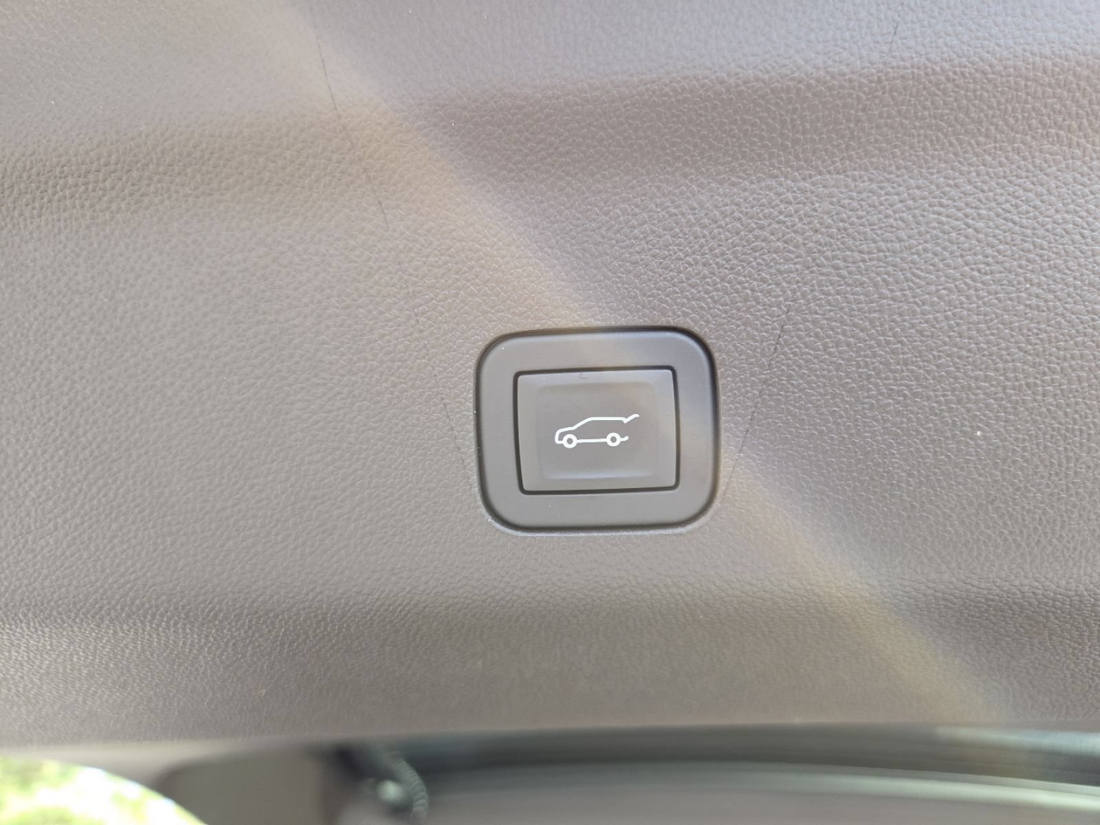 New 2026 GMC Yukon XL Elevation w/ Elevation Premium Package AWD/4WD image 27