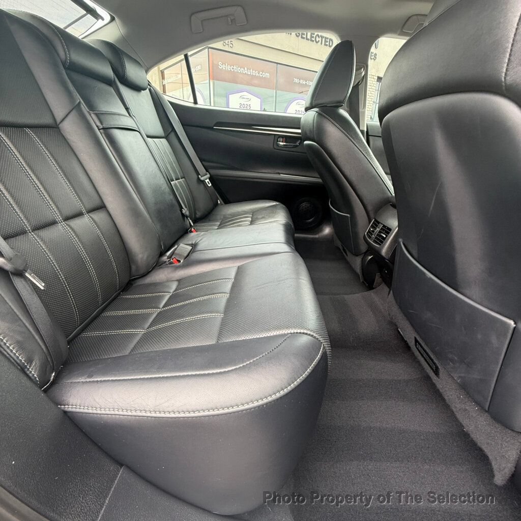 Used 2018 Lexus ES 350 w/ Luxury Package w/Wood Trim FWD image 43