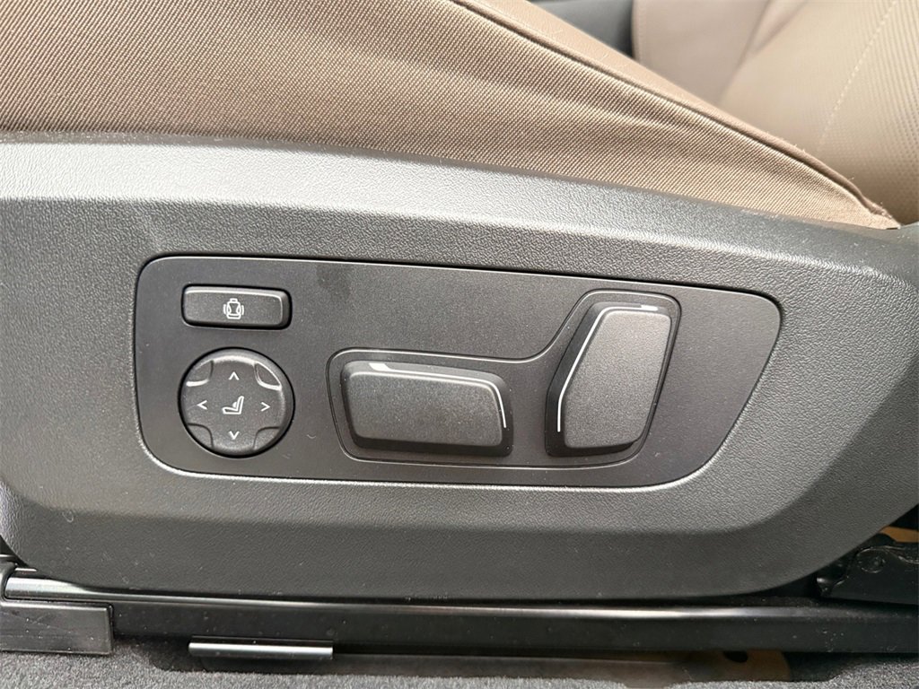 Used 2025 BMW X3 xDrive30i w/ Premium Package image 34